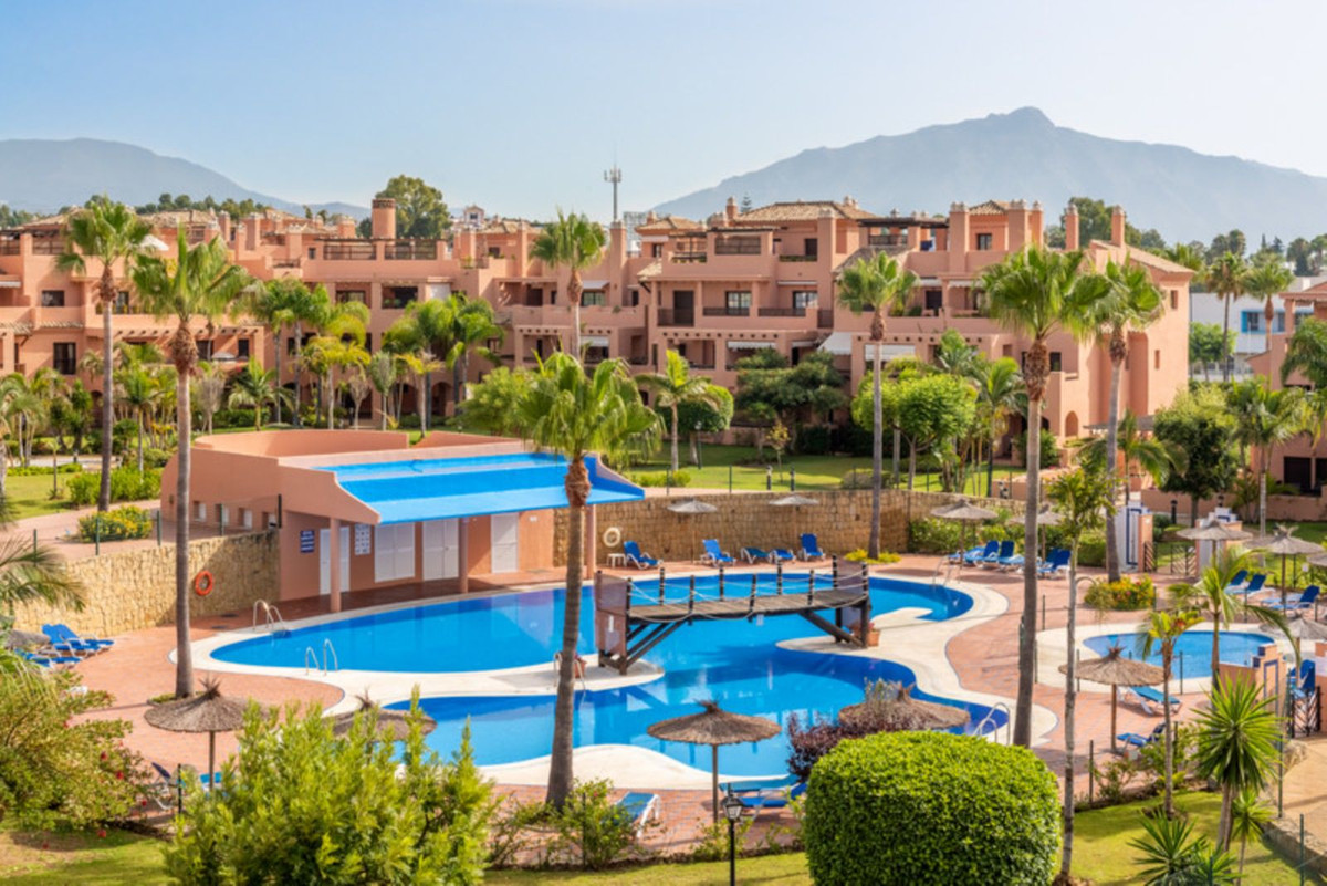 flat for sale estepona